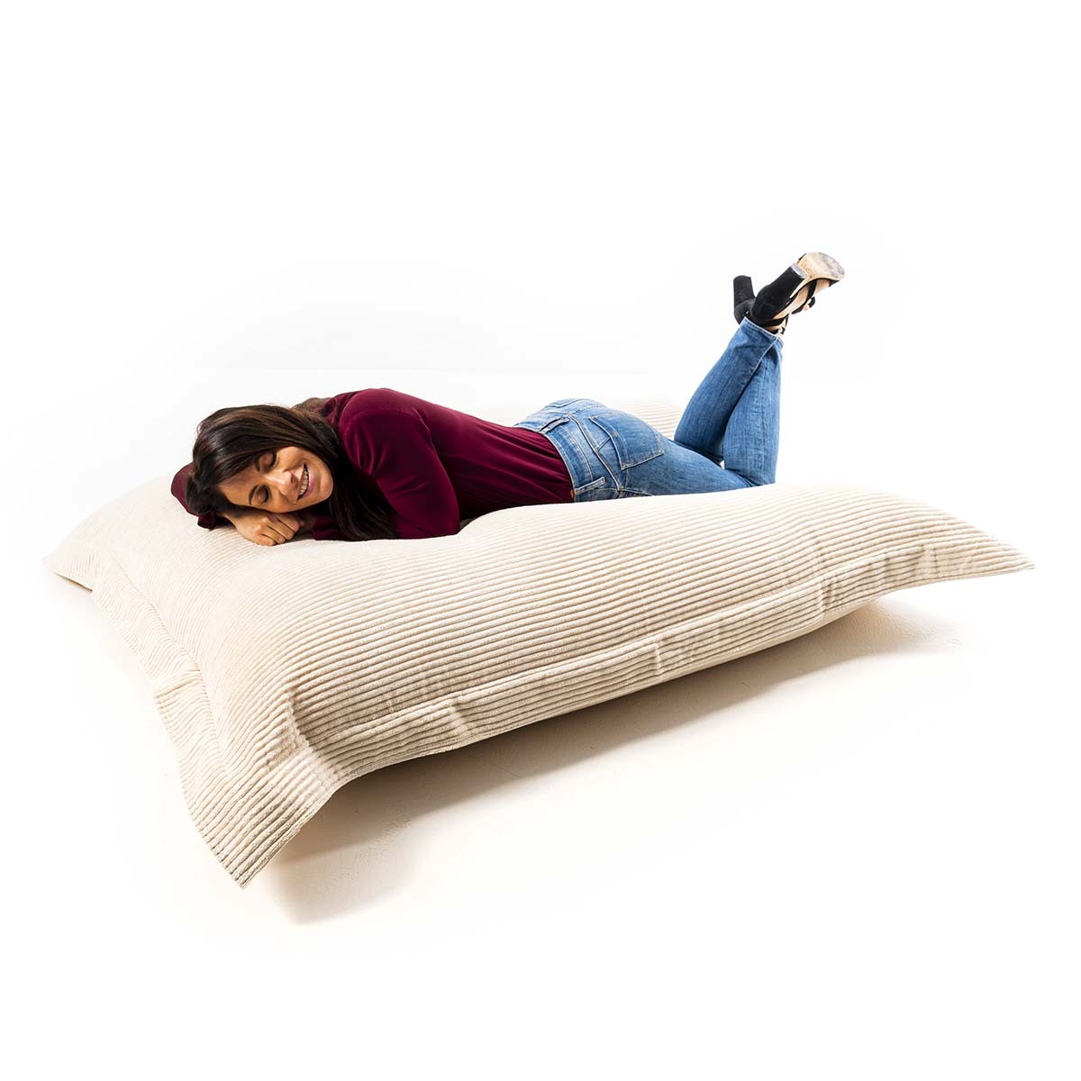 Cord-Pouffe aus beigem Samt