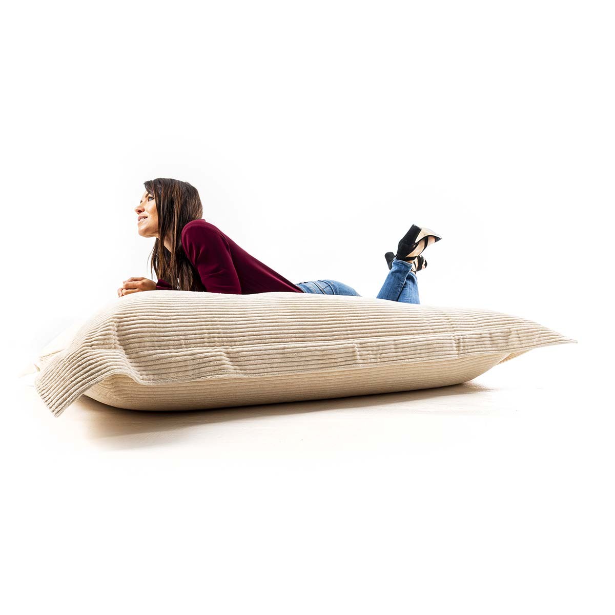 Cord-Pouffe aus beigem Samt