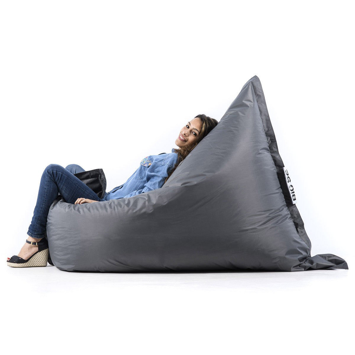 Riesiger XXL Sitzsack Anthrazit