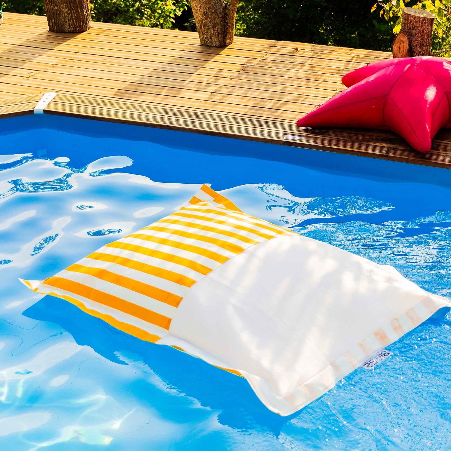 Gestreifter gelber Pool-Pouf Deauville