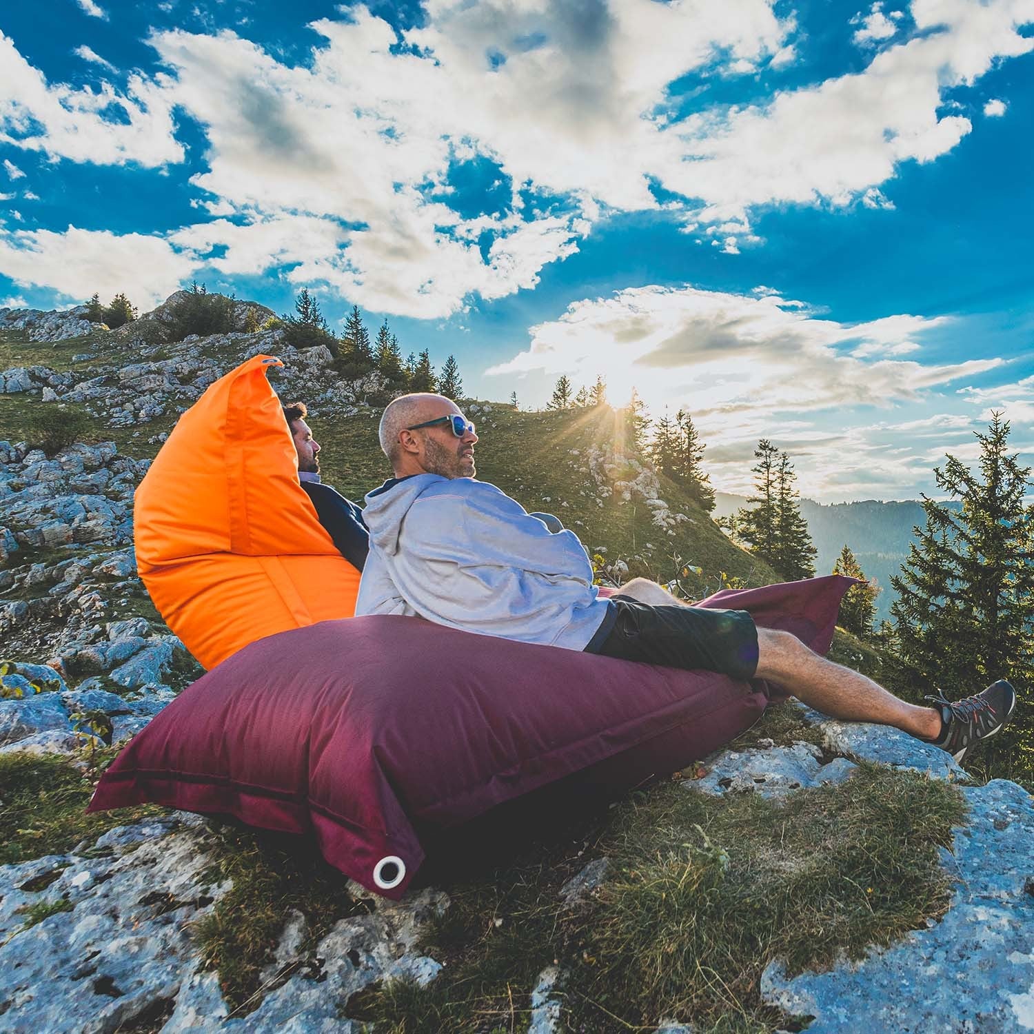 Außenpouf Blau IRON RAW