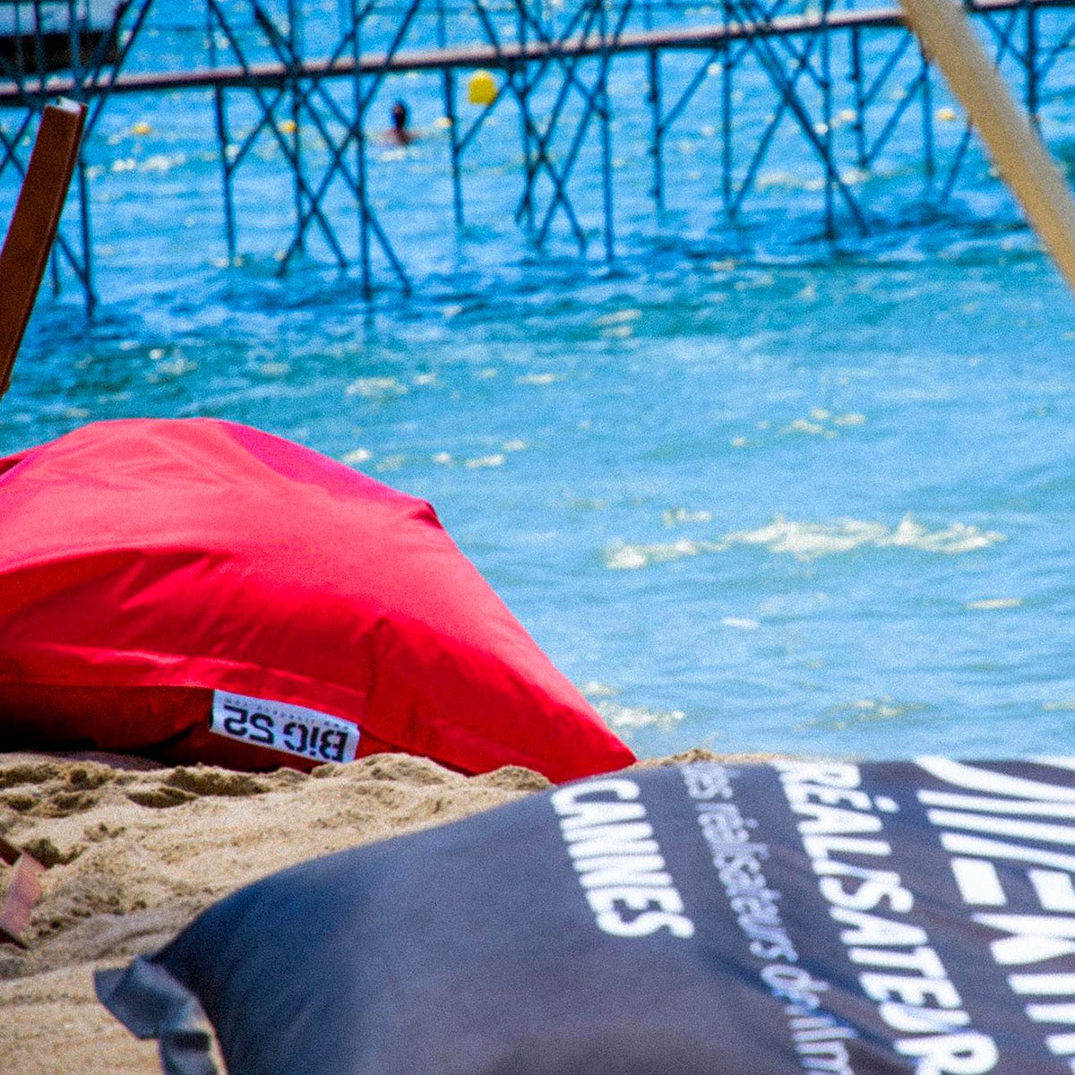 Riesiger XXL Sitzsack Anthrazit