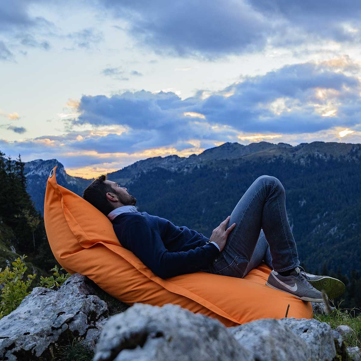 Außenpouf Blau Türkis IRON RAW
